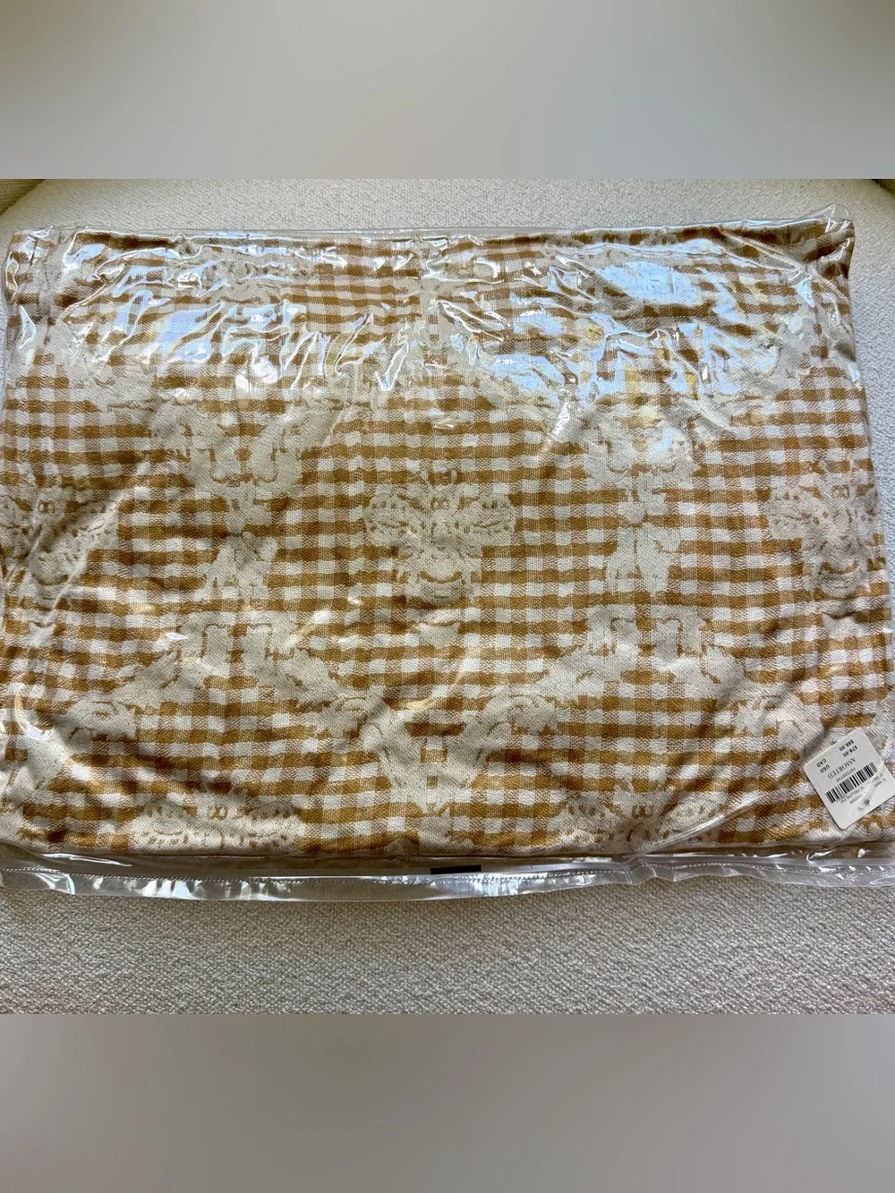 Anthropologie 14x20 Pillow Damask Cotton Woven Icon Style Yellow Bee Pattern NWT